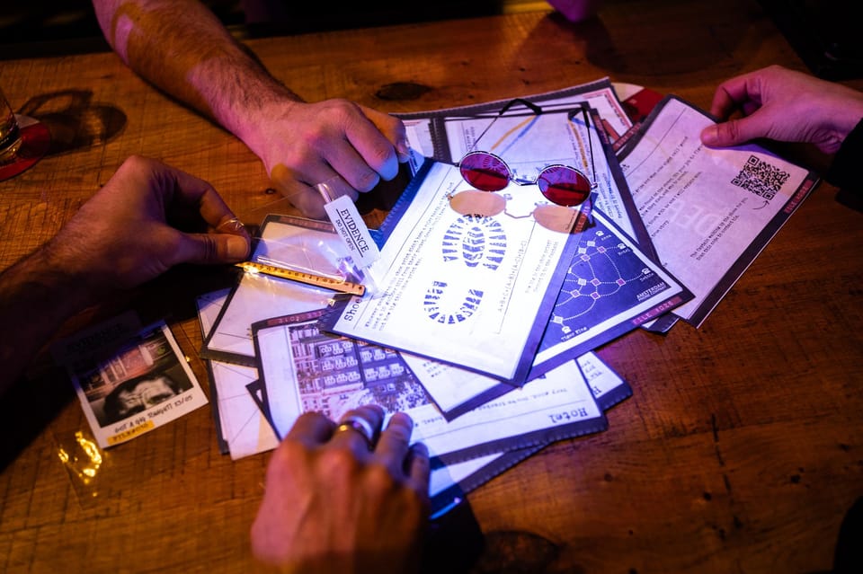 Amsterdam: Self-guided Red Light District Pub Crawl Mystery - Mystery City detective game: what makes this pub crawl different
