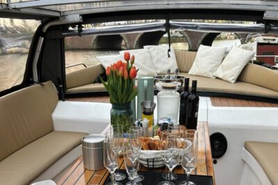 Amsterdam Small-Group Breakfast Morning Cruise - Where you start: Keizersgracht 401 and how to plan your timing