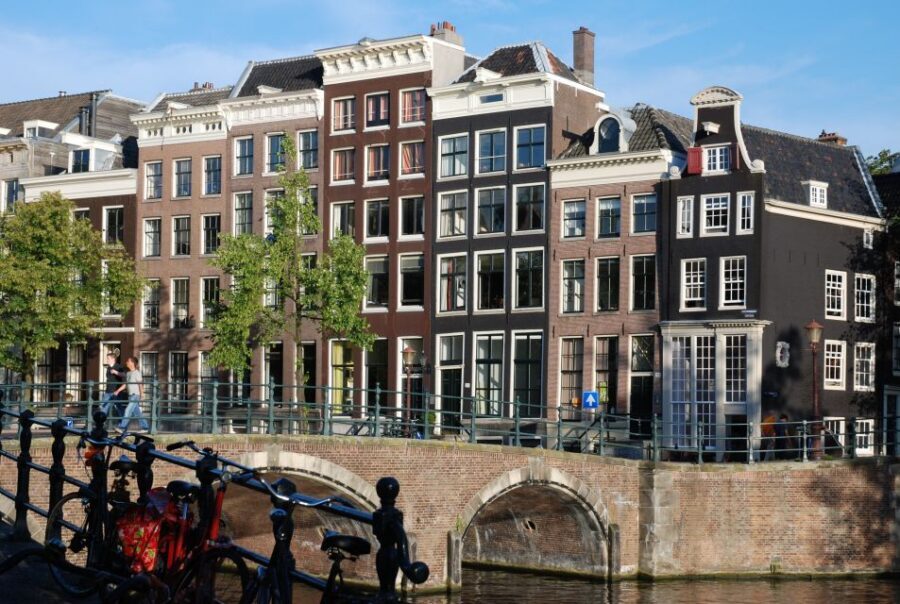 Amsterdam: Stedelijk Museum and 1-Hour Canal Cruise - Price and Value: Is $41 Worth It?