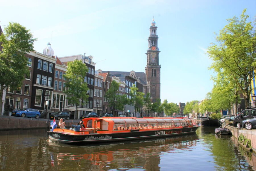 Amsterdam: STRAAT Museum and Canal Cruise Combination Ticket - Where you board matters: Lovers departure points you should know