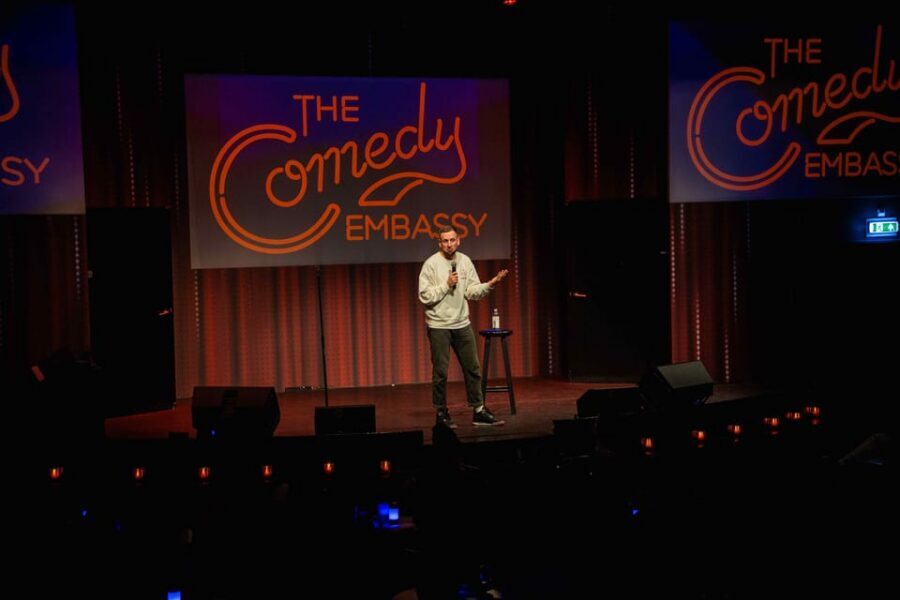 Amsterdam: The Comedy Embassy Stand-Up Show - Who should book this Comedy Embassy show?