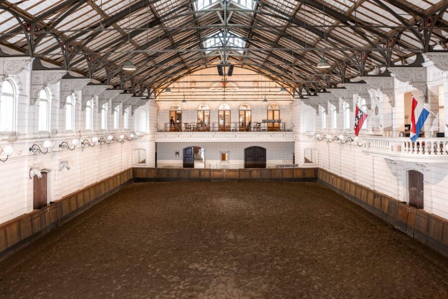 Amsterdam: The 'Hollandsche Manege' Stables Entry Ticket - Entering Hollandsche Manege: the architecture does the talking