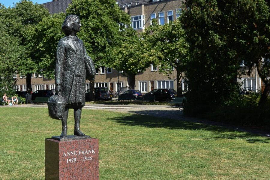 Amsterdam: The Life of Anne Frank Walking Tour - Who should book this walking tour, and who might not love it