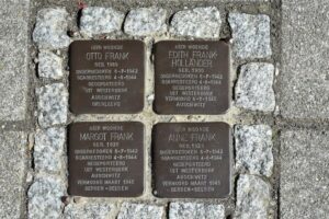 Amsterdam: The Life of Anne Frank Walking Tour - Starting at Merwedeplein 61, where the neighborhood story begins