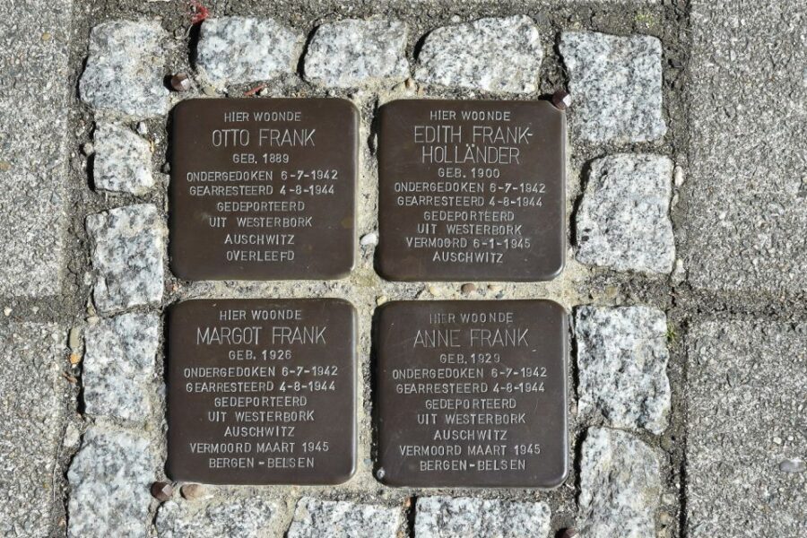 Amsterdam: The Life of Anne Frank Walking Tour - Starting at Merwedeplein 61, where the neighborhood story begins