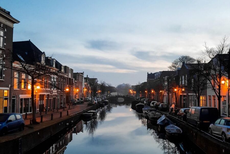 Amsterdam to Haarlem: Private Day-Trip Experience - Shopping and Cafes: Haarlem’s Personality Shows Up Here