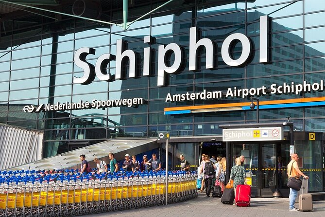 Amsterdam to Schiphol Airport Private Transfer - Car, luggage, and the rules you should read before you pack