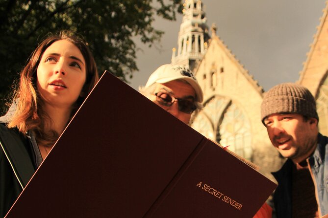 Amsterdam Treasure Hunt: The Mystery of a Secret Sender - Key points at a glance