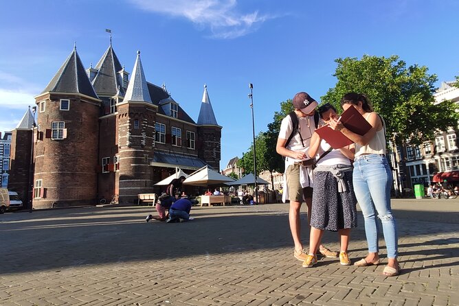Amsterdam Treasure Hunt: The Mystery of a Secret Sender - A Secret Sender story that turns streets into clues