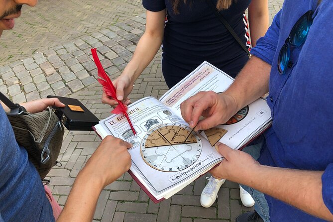 Amsterdam Treasure Hunt: The Mystery of a Secret Sender - Who should book: families, first-timers, and puzzle lovers