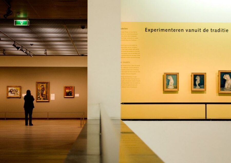 Amsterdam: Van Gogh Museum Guided Tour with Entry Ticket - Entering the Van Gogh Museum with less friction