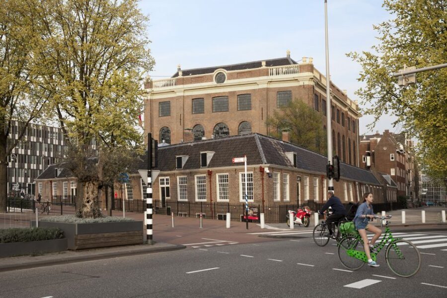 Amsterdam: Walking Tour, Jewish Museum & Synagogue Tickets - Jewish Cultural Quarter in under a kilometer: what to prioritize
