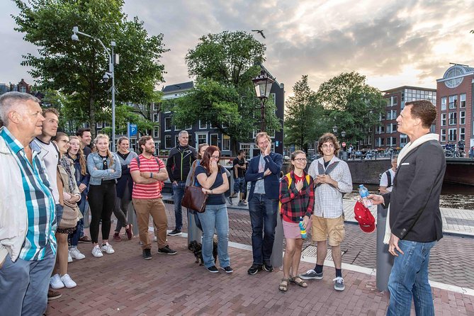 Amsterdam Walking Tour with a local comedian as guide - Key highlights to look for