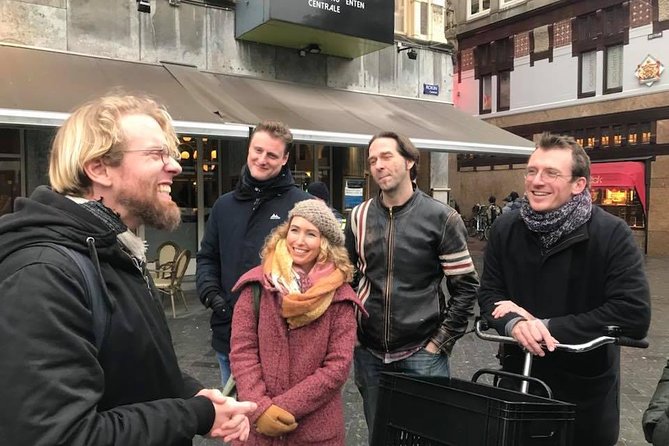 Amsterdam Walking Tour with a local comedian as guide - Start at Dam Square, end on Spuistraat: simple logistics that matter