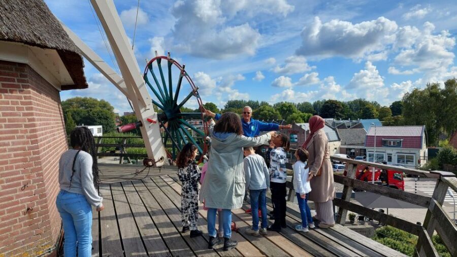 Amsterdam: Windmill Guided Tour - The sails turning: the moment that makes it feel real