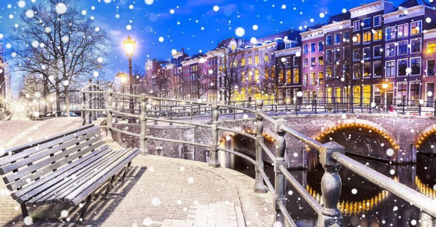 Amsterdam Winter Walking Tour - Jordaan District at Christmas Time: Snack, Stories, and Folkore Feel