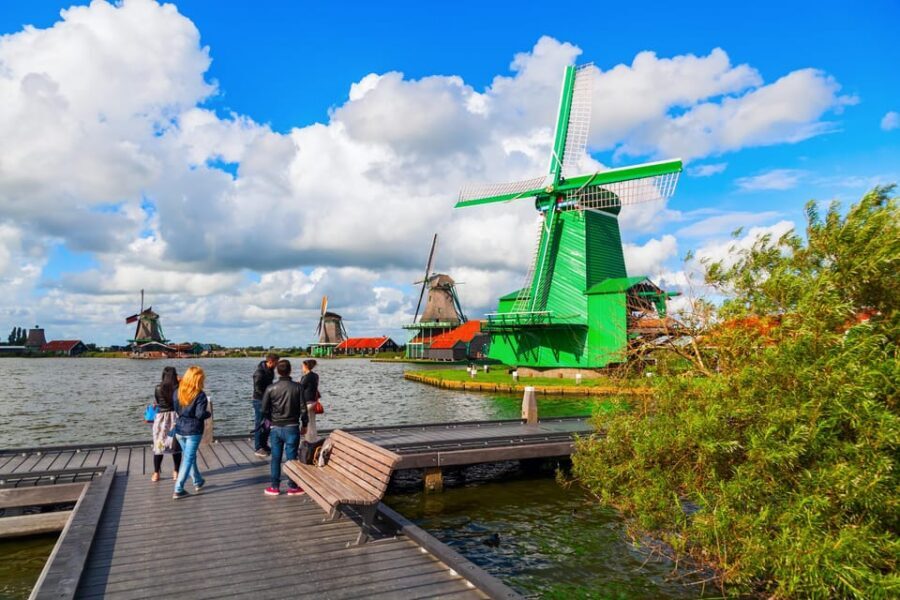Amsterdam: Zaanse Schans, The Hague & Rotterdam Tour - Zaanse Schans: windmills, clogs, and cheese in an open-air setting