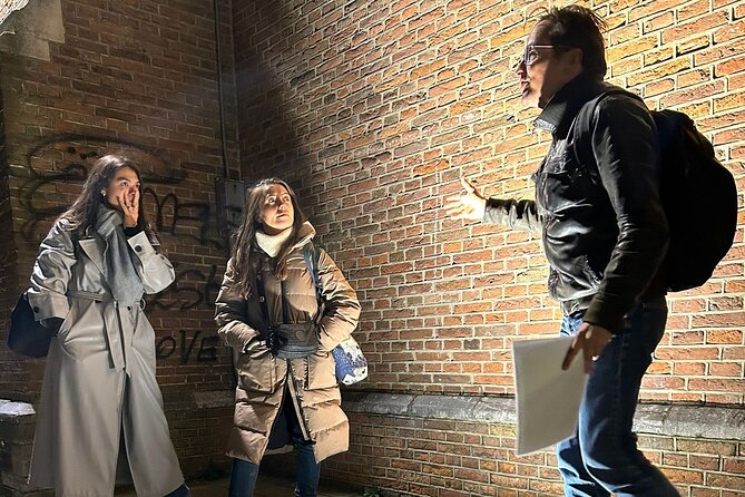 Amsterdam’s Ghostly Experiences Group Tour - Meeting point at ’t Nieuwe Kafé: easy to find and easy to return to