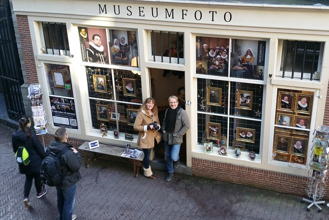 Become a Dutch Art Piece Photo Shoot in Amsterdam - From Camera Clicks to Instant Prints (and Later Downloads)