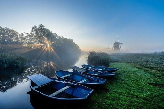 Best of Dutch Countryside: Giethoorn, Windmills, Secret Villages - Zaanse Schans windmills and Dutch polders: the classic opener