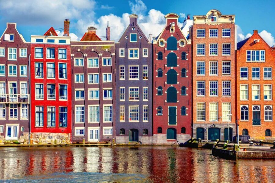 Bike Tour of Amsterdam Old Town, Top Attractions and Nature - Begijnhof: the quiet pocket you’ll actually remember