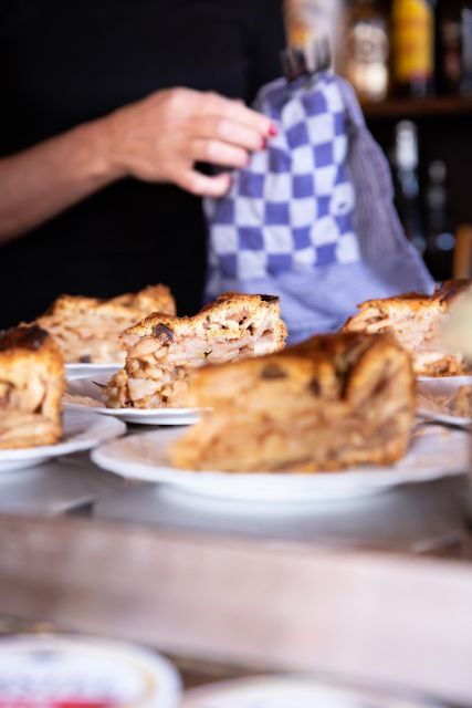 Boutique Dutch Food & History Tour with up to 8 guests only - Where the tour starts and how the day closes