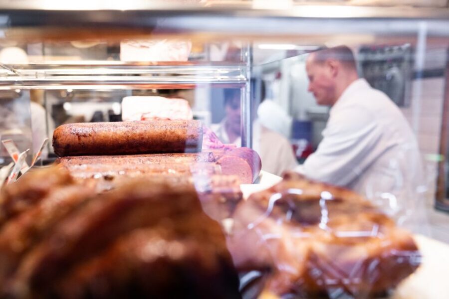 Boutique Dutch Food & History Tour with up to 8 guests only - Price and value: what $147 buys you in Amsterdam terms