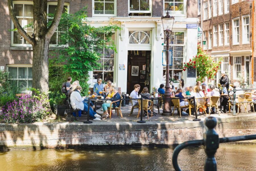 Boutique Dutch Food & History Tour with up to 8 guests only - Should you book it?
