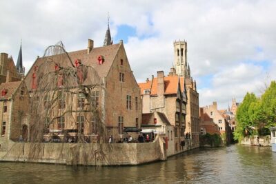 Bruges Tour from Amsterdam - Meeting at Amsterdam Central and Rolling to Belgium