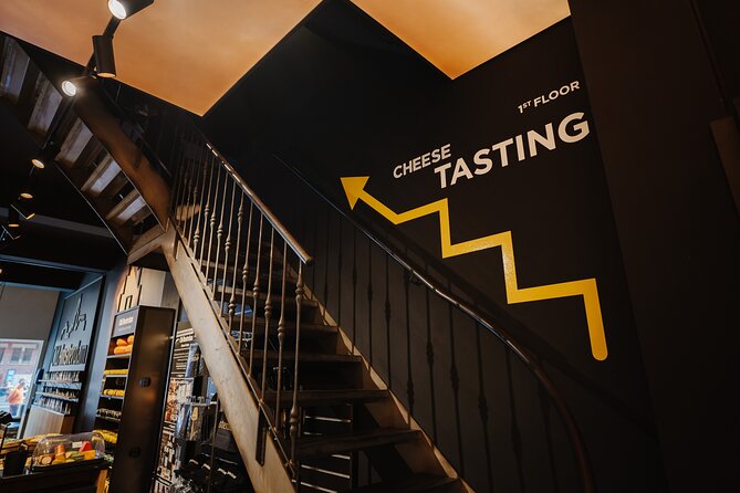 Cheese and Wine tasting in Amsterdam - Old Amsterdam Cheese Store and the Damrak meet-up