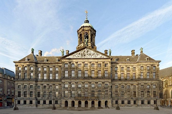 CULTURE Cultural city tour - Walking From Beursplein: a tight route with a calm rhythm