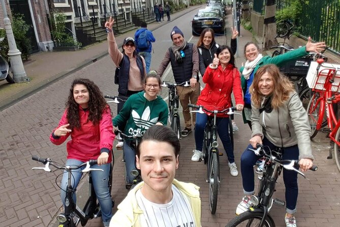 Daily group bike tour in Spanish. - Anne Frank House Facade Stop: Context Without the Ticket