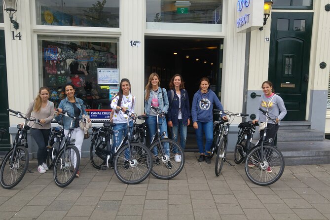 Daily group bike tour in Spanish. - Proeflokaal ‘t Blauwe Theehuis: Your Mid-Tour Break