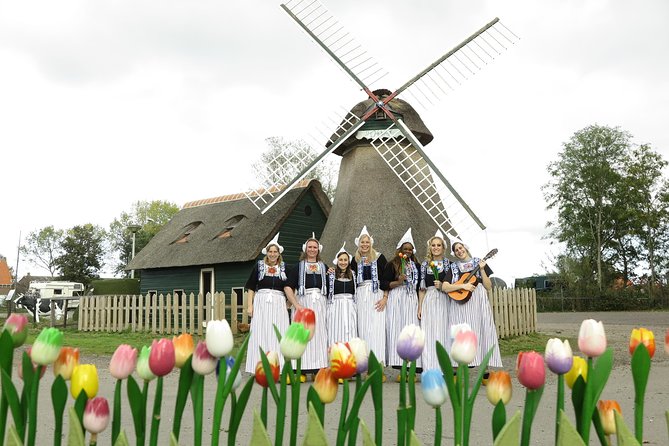 Dutch Experience in Volendam with Traditional Outfits - Getting there from Amsterdam: plan transport, then enjoy the simplicity