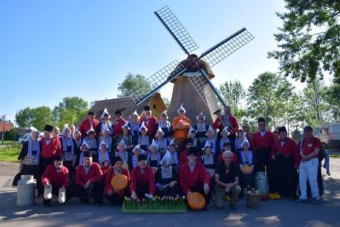 Dutch Experience in Volendam with Traditional Outfits - Who this Volendam costume-and-cheese tour is best for