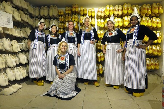 Dutch Experience in Volendam with Traditional Outfits - Value check: what you get for the price