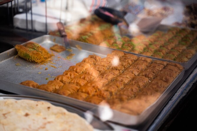 Dutch Street Food Tour on Amsterdam Market - Meeting at Albert Cuypstraat 76 and Finishing Near Van Woustraat 13