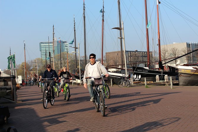 E-Bike Tour, Amsterdam's Highlights and Hidden Gems - Where you meet (and why that matters for an easy start)