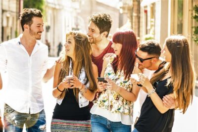 e-Scavenger hunt Amsterdam: Explore the city at your own pace - How the Qula trail works on your phone (and what to prep)