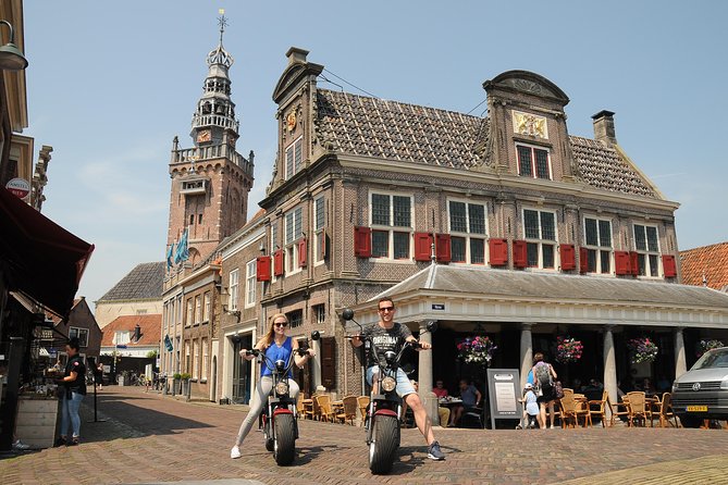 E-scooter rental Volendam - Countryside of Amsterdam - What to pack and how to ride: windproof your day