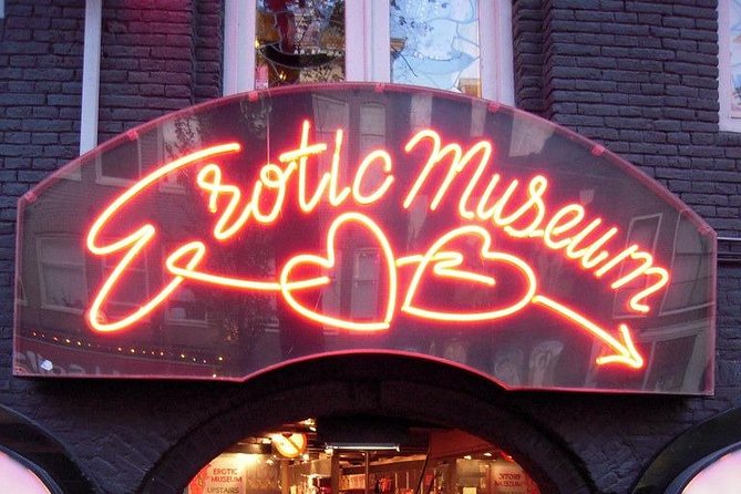 Exclusive small-group Amsterdam Red Light District tour - The Smallest House and the VOC Connection
