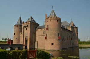 From Amsterdam: Amsterdam Castle Muiderslot Private Tour - The Private Ride: Smooth Transfer, Real Time-Saving