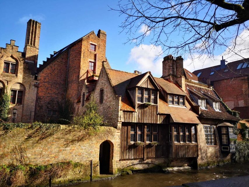 From Amsterdam: Bruges Day Trip in Spanish with Boat Option - Practical tips that will make the day smoother