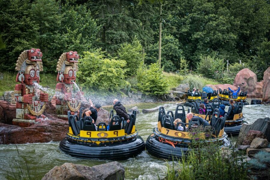 From Amsterdam: Day Trip to Efteling Theme Park with Ticket - Roller coasters and dark rides: how to choose when time is tight