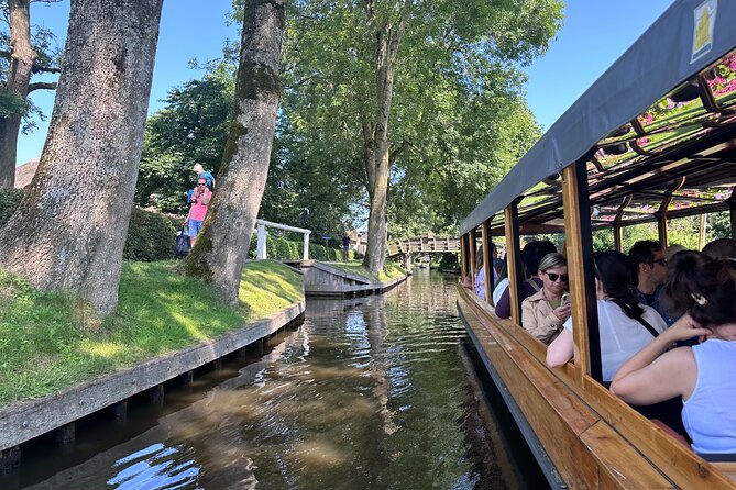 From Amsterdam: Giethoorn Day Trip with Canal & Village Tour - Giethoorn Village Time: What You’ll Actually Do