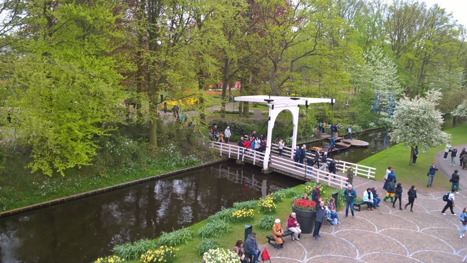 From Amsterdam: Keukenhof and Zaanse Schans Small Group Tour - Who this tour suits best