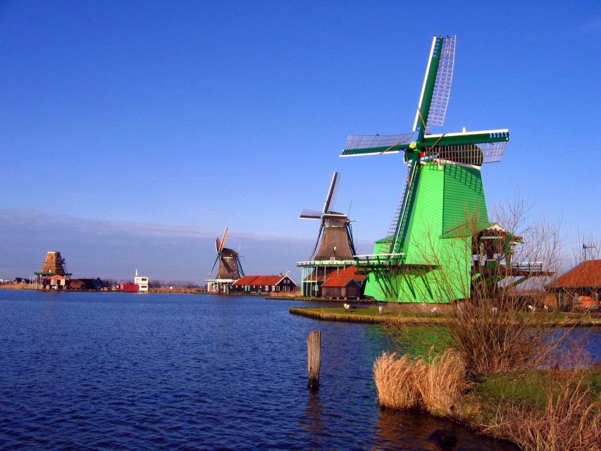 From Amsterdam: Small Group Zaanse Schans and Volendam Tour - Volendam Around Noon: The Seaside Fishing Village Walk You Can Feel