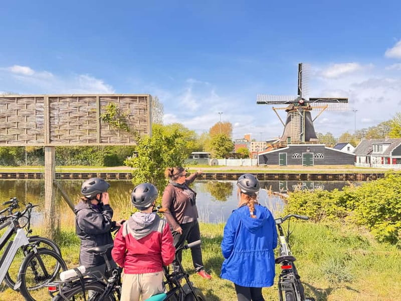 From Amsterdam: Zaanse Schans Windmills & More - E-Bike Tour - Why Zaanse Schans by e-bike beats a bus day