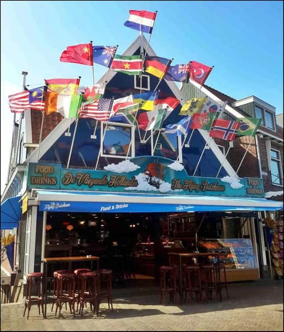 Full-day excursion to Edam, Volendam, and Marken - Canals and WWII Monuments: Why They Matter on a Folk Villages Day