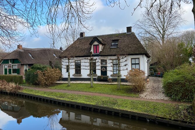 Giethoorn and Zaanse Schans Day Tour Small Group Incl. Boat Ride - The diamond visit: a quick cultural detour with real visual impact